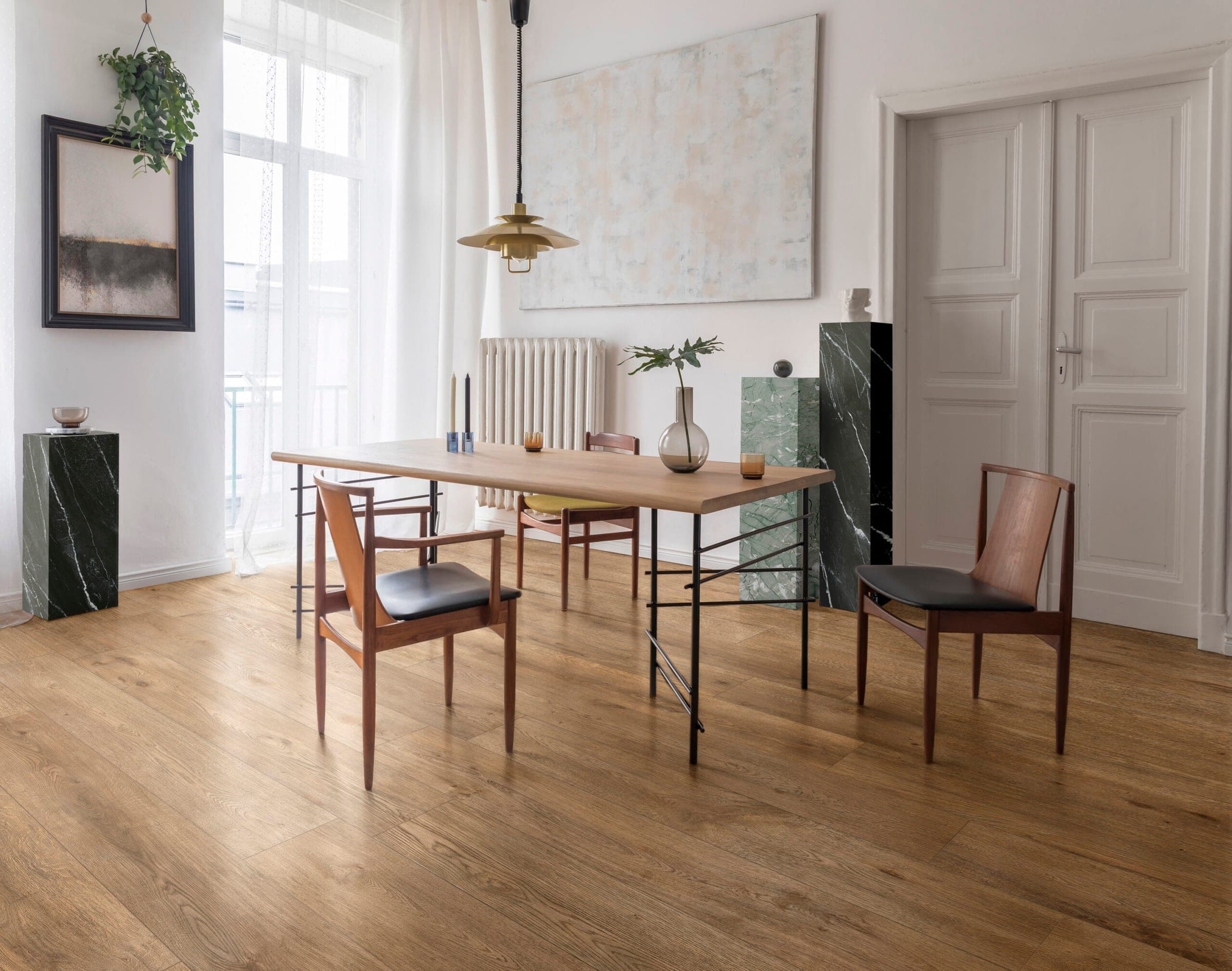 Inedito Nocciola 20 × 120, ambiente 2